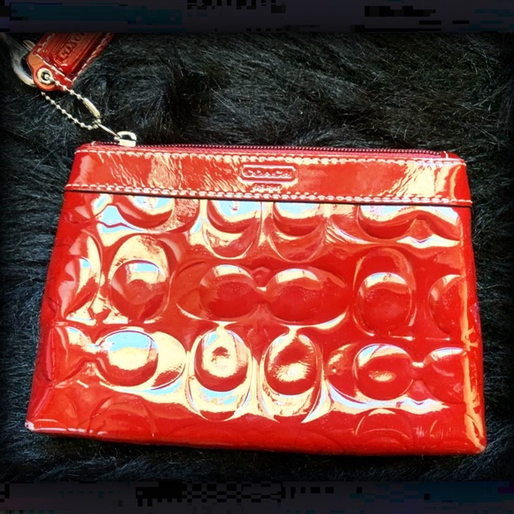 Coach Handbags - Coach Wristlet
